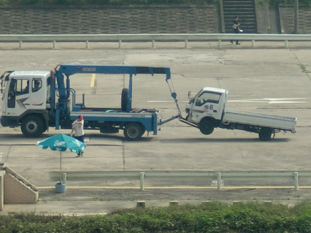 CAR WRECKERS